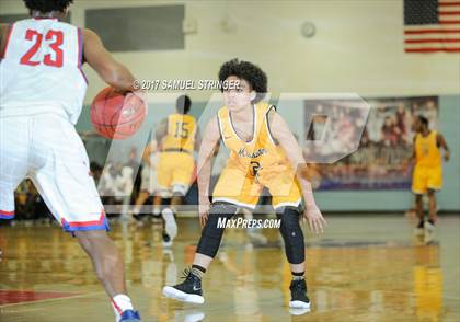 Thumbnail 3 in Mission vs. St. Ignatius (Leo LaRocca Sand Dune Classic) photogallery.