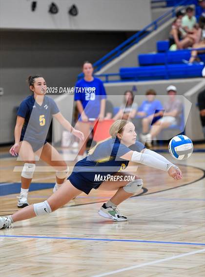Thumbnail 1 in Weatherford Christian @ Lipan photogallery.