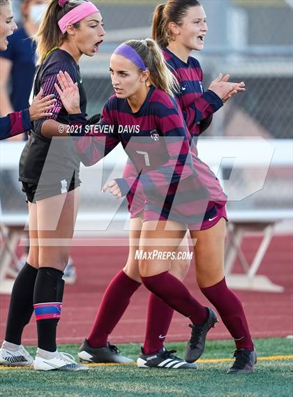 Thumbnail 3 in Xavier College Prep @ Perry (AIA 6A Semifinal) photogallery.