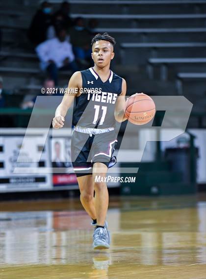Thumbnail 3 in Arp @ Atlanta (UIL 3A Area Playoff) photogallery.