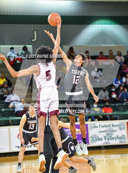Thumbnail 2 in Arp @ Atlanta (UIL 3A Area Playoff) photogallery.