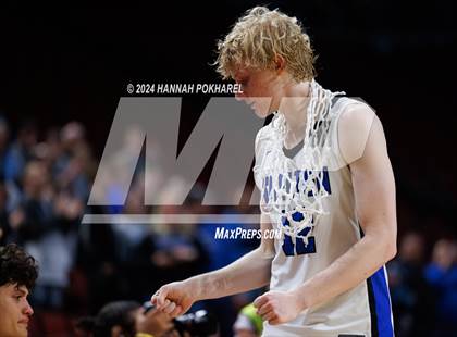 Thumbnail 3 in Shelton vs. Maywood/Hayes Center (NSAA Class D2 Final) photogallery.