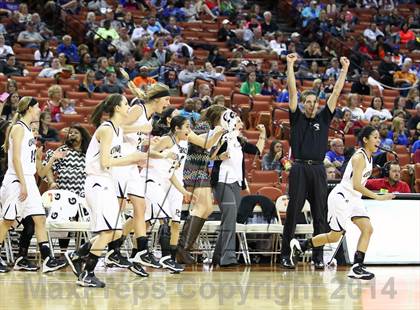 Thumbnail 1 in Plains vs. Kerens (UIL 1A Division 1 Final) photogallery.