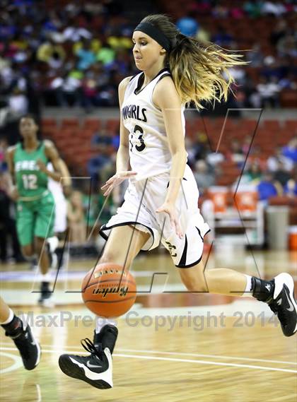 Thumbnail 3 in Plains vs. Kerens (UIL 1A Division 1 Final) photogallery.