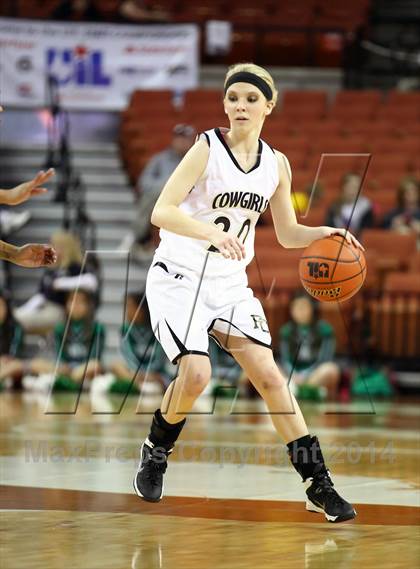 Thumbnail 3 in Plains vs. Kerens (UIL 1A Division 1 Final) photogallery.