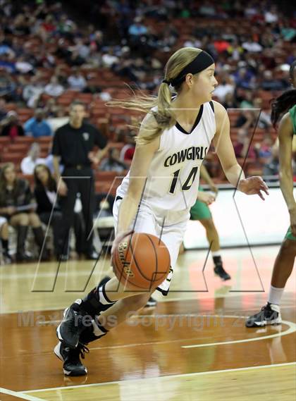 Thumbnail 3 in Plains vs. Kerens (UIL 1A Division 1 Final) photogallery.