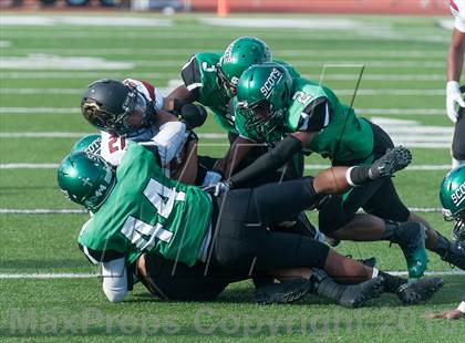 Thumbnail 2 in Upland vs Oaks Christian (UT Honor Bowl) photogallery.
