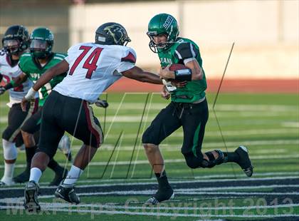 Thumbnail 2 in Upland vs Oaks Christian (UT Honor Bowl) photogallery.