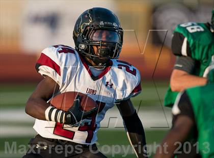 Thumbnail 1 in Upland vs Oaks Christian (UT Honor Bowl) photogallery.