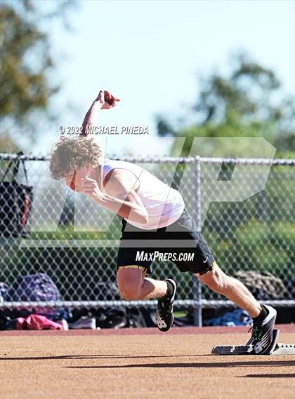Thumbnail 1 in University @ Laguna Hills photogallery.