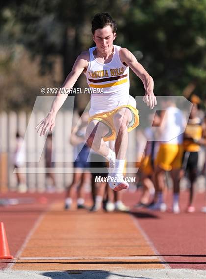 Thumbnail 3 in University @ Laguna Hills photogallery.