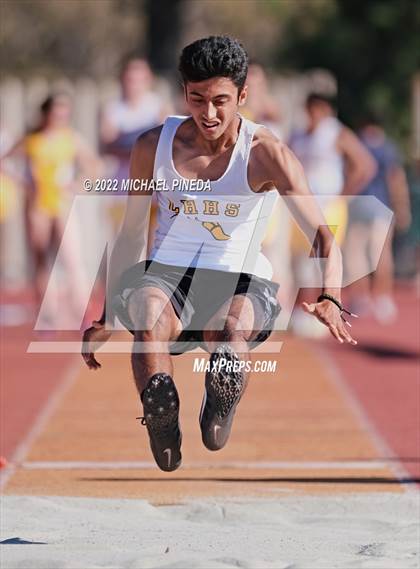 Thumbnail 2 in University @ Laguna Hills photogallery.