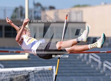 Thumbnail 2 in University @ Laguna Hills photogallery.