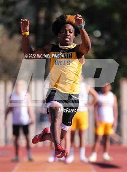 Thumbnail 3 in University @ Laguna Hills photogallery.