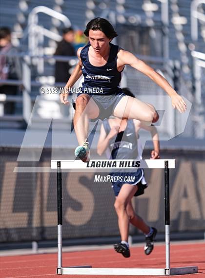 Thumbnail 1 in University @ Laguna Hills photogallery.