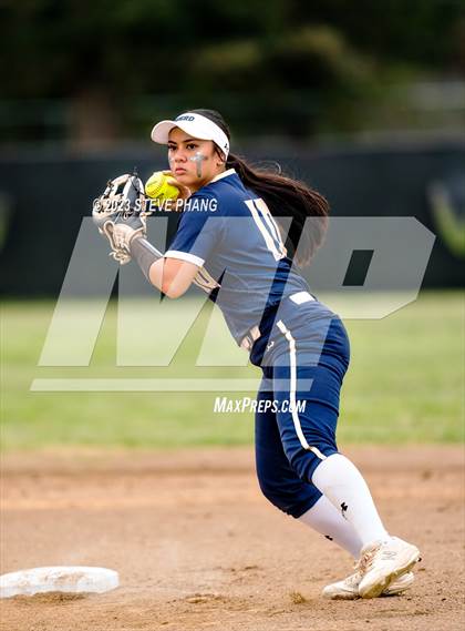 Thumbnail 3 in Elk Grove @ Laguna Creek photogallery.