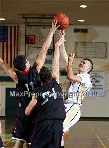 Thumbnail 2 in Troy vs. Troy (Santa Barbara Holiday Classic Tournament) photogallery.