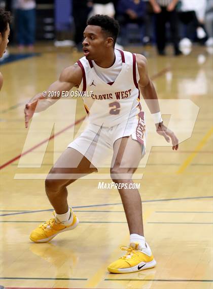 Thumbnail 1 in Windward vs. Clovis West (Nor Cal Tip Off Classic) photogallery.