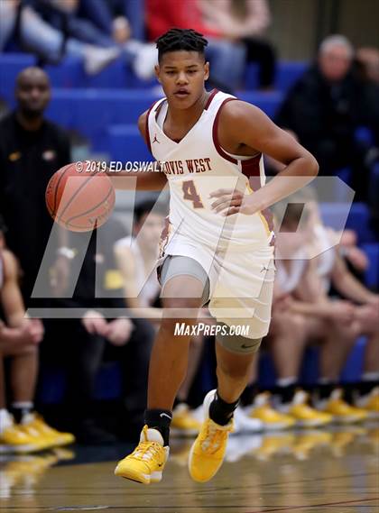 Thumbnail 1 in Windward vs. Clovis West (Nor Cal Tip Off Classic) photogallery.