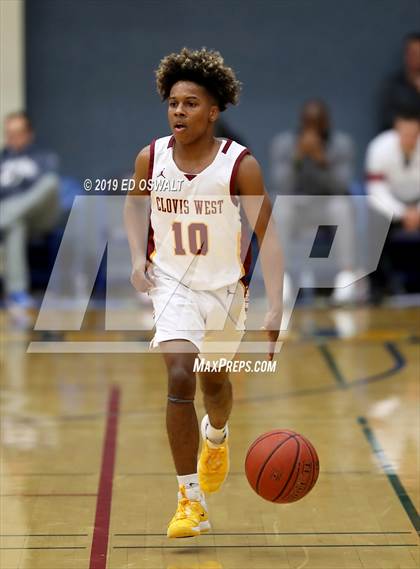 Thumbnail 2 in Windward vs. Clovis West (Nor Cal Tip Off Classic) photogallery.