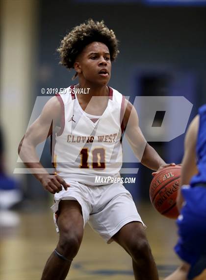 Thumbnail 1 in Windward vs. Clovis West (Nor Cal Tip Off Classic) photogallery.