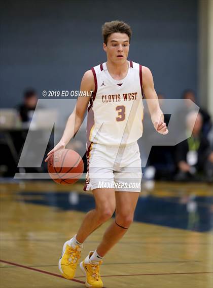 Thumbnail 1 in Windward vs. Clovis West (Nor Cal Tip Off Classic) photogallery.