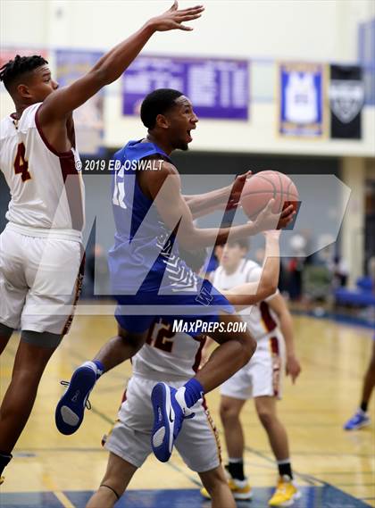 Thumbnail 2 in Windward vs. Clovis West (Nor Cal Tip Off Classic) photogallery.