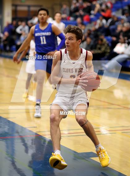 Thumbnail 3 in Windward vs. Clovis West (Nor Cal Tip Off Classic) photogallery.