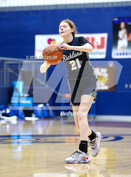 Thumbnail 3 in Richland vs Brewer (Weatherford Raising Cane's Christmas Classic) photogallery.