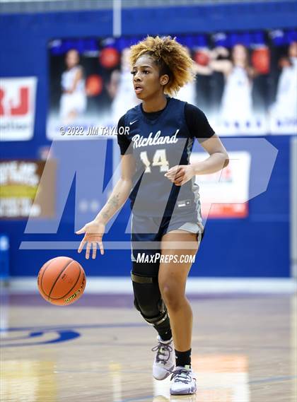 Thumbnail 1 in Richland vs Brewer (Weatherford Raising Cane's Christmas Classic) photogallery.