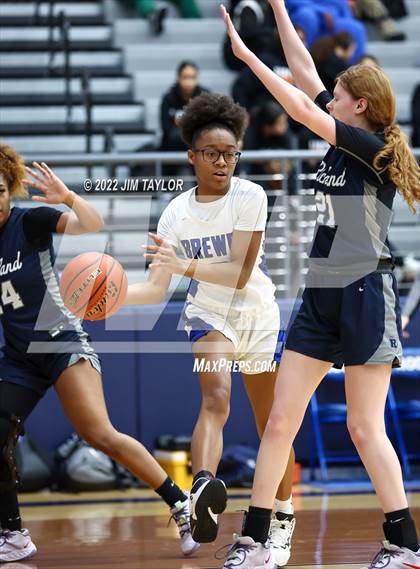 Thumbnail 3 in Richland vs Brewer (Weatherford Raising Cane's Christmas Classic) photogallery.