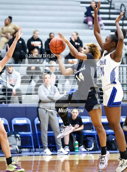 Thumbnail 2 in Richland vs Brewer (Weatherford Raising Cane's Christmas Classic) photogallery.