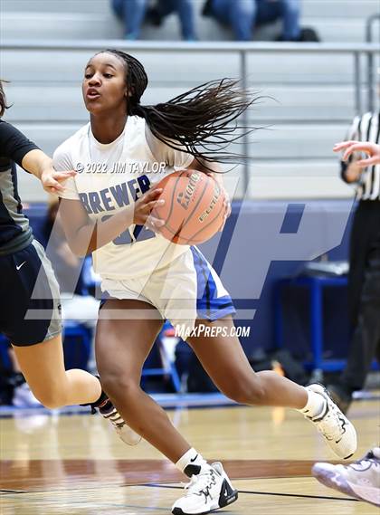 Thumbnail 1 in Richland vs Brewer (Weatherford Raising Cane's Christmas Classic) photogallery.