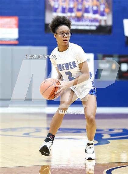 Thumbnail 3 in Richland vs Brewer (Weatherford Raising Cane's Christmas Classic) photogallery.
