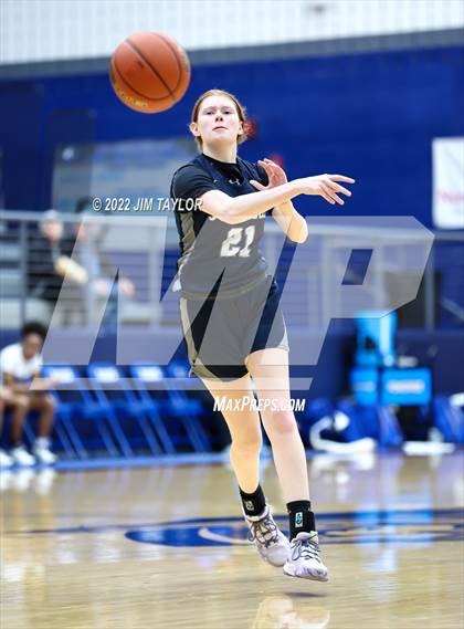 Thumbnail 1 in Richland vs Brewer (Weatherford Raising Cane's Christmas Classic) photogallery.