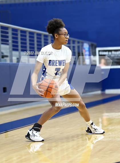 Thumbnail 1 in Richland vs Brewer (Weatherford Raising Cane's Christmas Classic) photogallery.
