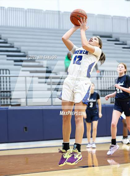 Thumbnail 3 in Richland vs Brewer (Weatherford Raising Cane's Christmas Classic) photogallery.