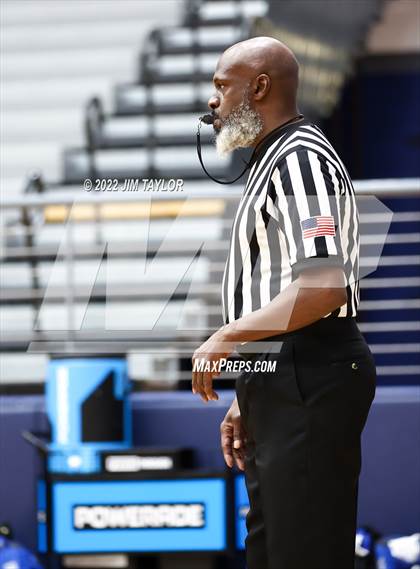 Thumbnail 1 in Richland vs Brewer (Weatherford Raising Cane's Christmas Classic) photogallery.