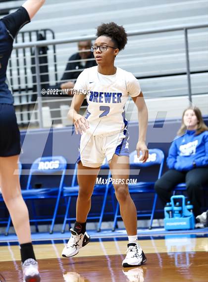 Thumbnail 3 in Richland vs Brewer (Weatherford Raising Cane's Christmas Classic) photogallery.