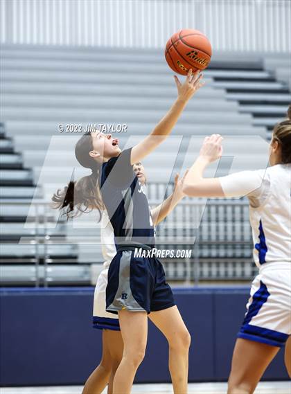 Thumbnail 3 in Richland vs Brewer (Weatherford Raising Cane's Christmas Classic) photogallery.