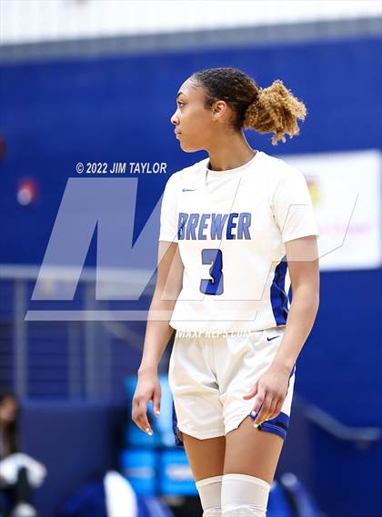 Thumbnail 1 in Richland vs Brewer (Weatherford Raising Cane's Christmas Classic) photogallery.