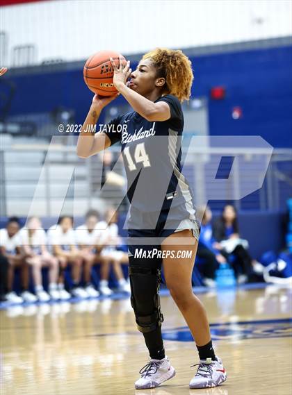 Thumbnail 1 in Richland vs Brewer (Weatherford Raising Cane's Christmas Classic) photogallery.