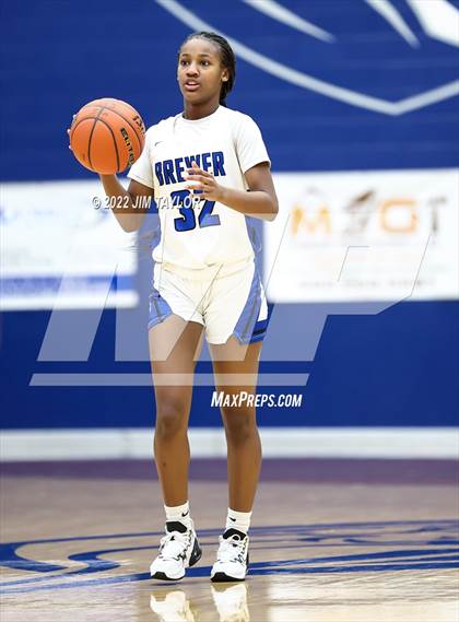 Thumbnail 2 in Richland vs Brewer (Weatherford Raising Cane's Christmas Classic) photogallery.
