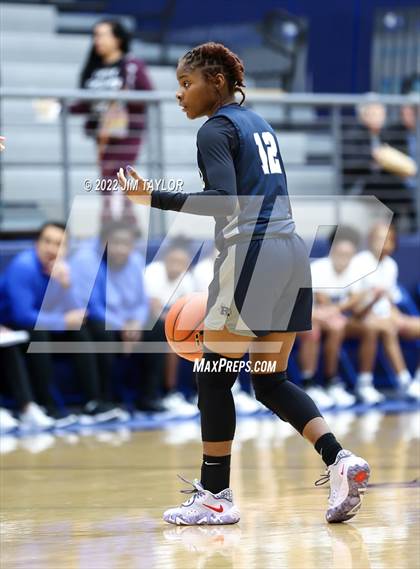 Thumbnail 1 in Richland vs Brewer (Weatherford Raising Cane's Christmas Classic) photogallery.