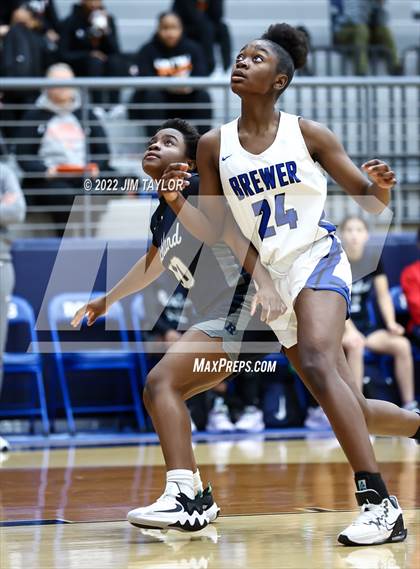 Thumbnail 3 in Richland vs Brewer (Weatherford Raising Cane's Christmas Classic) photogallery.