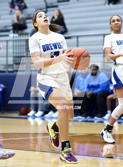 Thumbnail 2 in Richland vs Brewer (Weatherford Raising Cane's Christmas Classic) photogallery.
