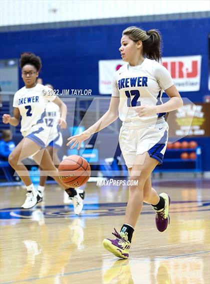Thumbnail 2 in Richland vs Brewer (Weatherford Raising Cane's Christmas Classic) photogallery.