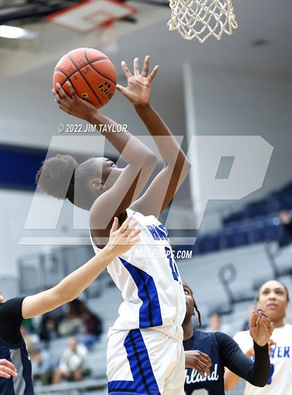 Thumbnail 3 in Richland vs Brewer (Weatherford Raising Cane's Christmas Classic) photogallery.