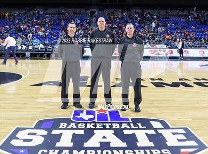 Thumbnail 2 in DeSoto vs. South Grand Prairie (UIL 6A State Final) photogallery.