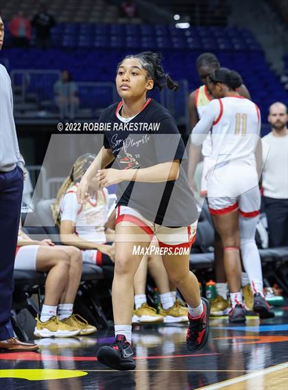 Thumbnail 1 in DeSoto vs. South Grand Prairie (UIL 6A State Final) photogallery.